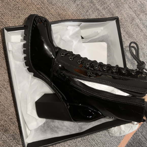 Black booties - Picture 3 of 5